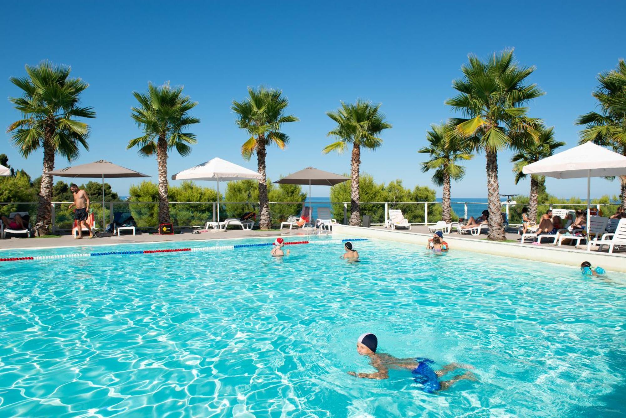 Centro Vacanze Mirage Torre di Palme المظهر الخارجي الصورة